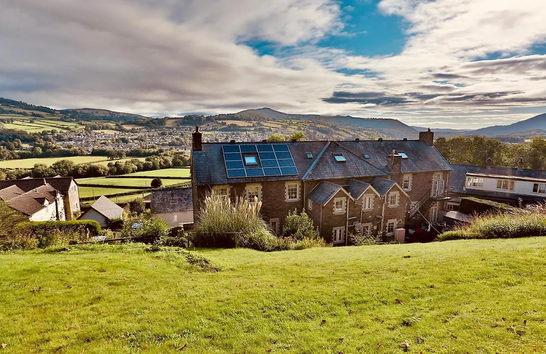 Ty Croeso House-1